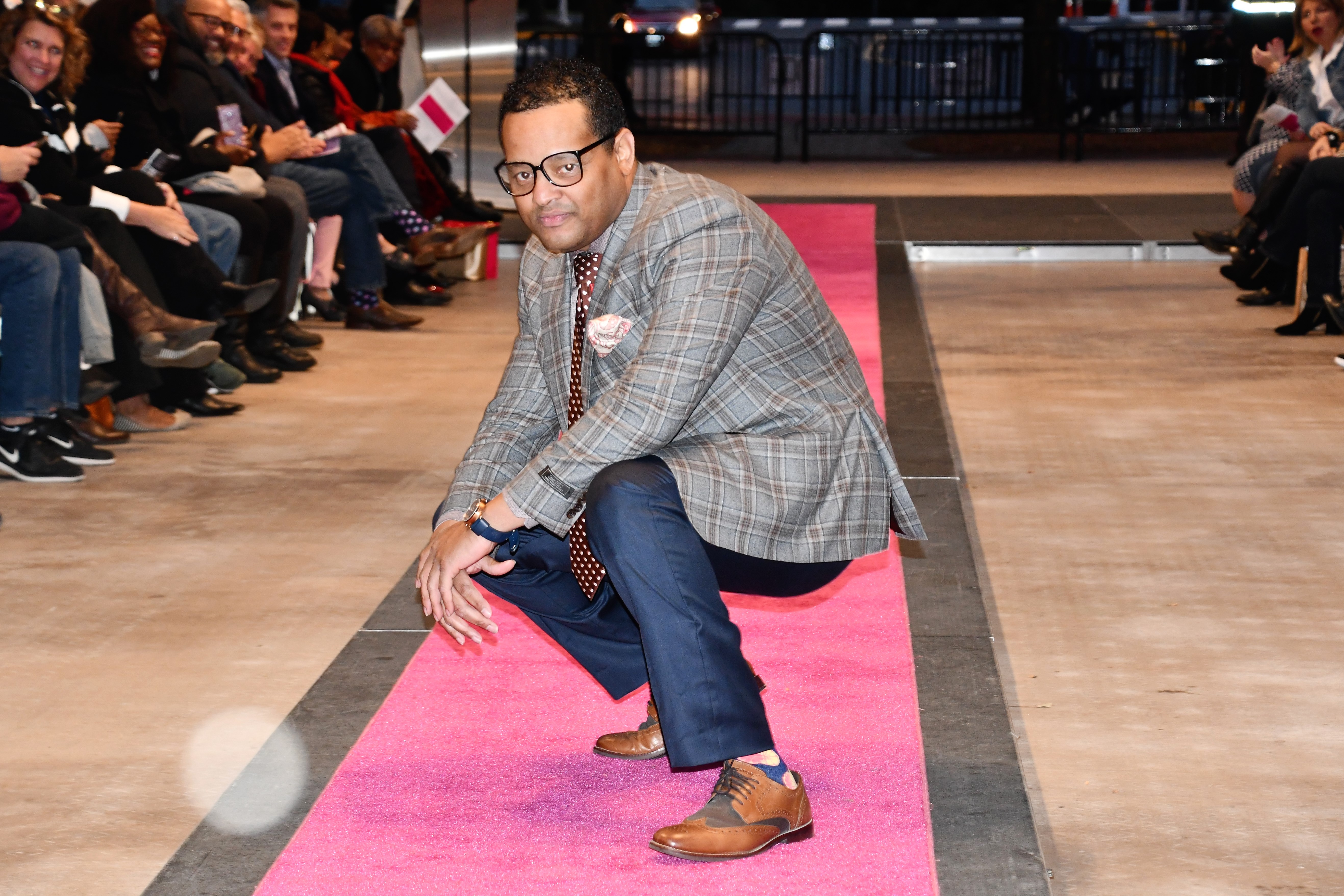 Brian Silver squat Karin (1)